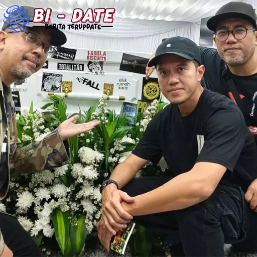 Peti Jenazah Ricky Seringai: Unik dengan Stiker Band Favorit