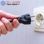 Hemat Listrik Mulai Sekarang, Cabut 5 Benda Ini Segera!