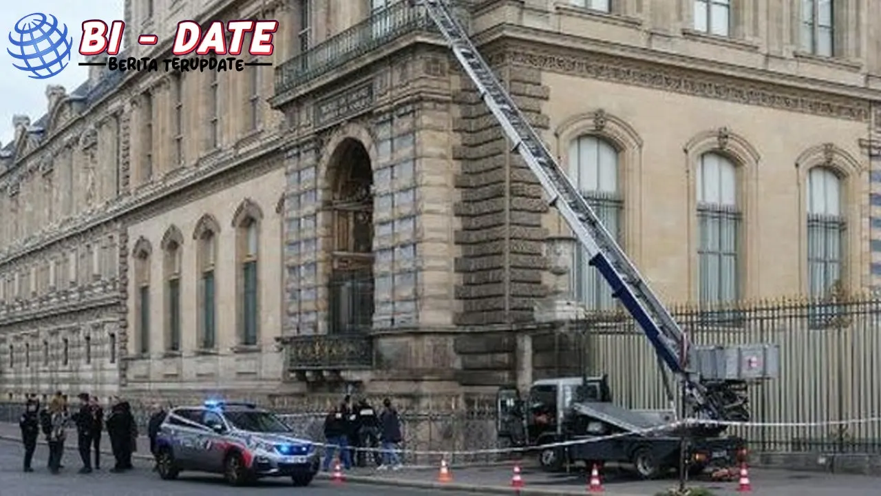 Perampokan baru Kilat Louvre, 8 Barang Antik Hilang